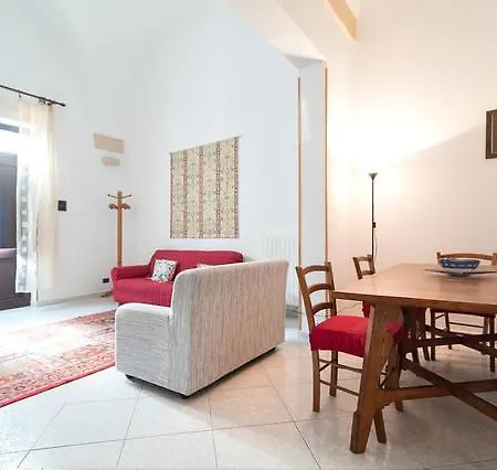 Casa Di Flora Apartment